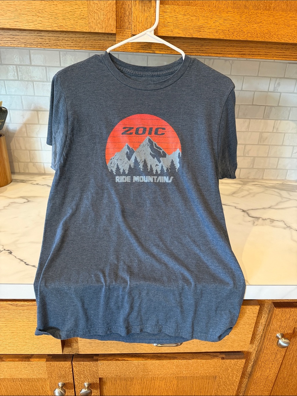 Zoic Men’s Short-Sleeve Graphic Tee in Dark Blue with Red Crest